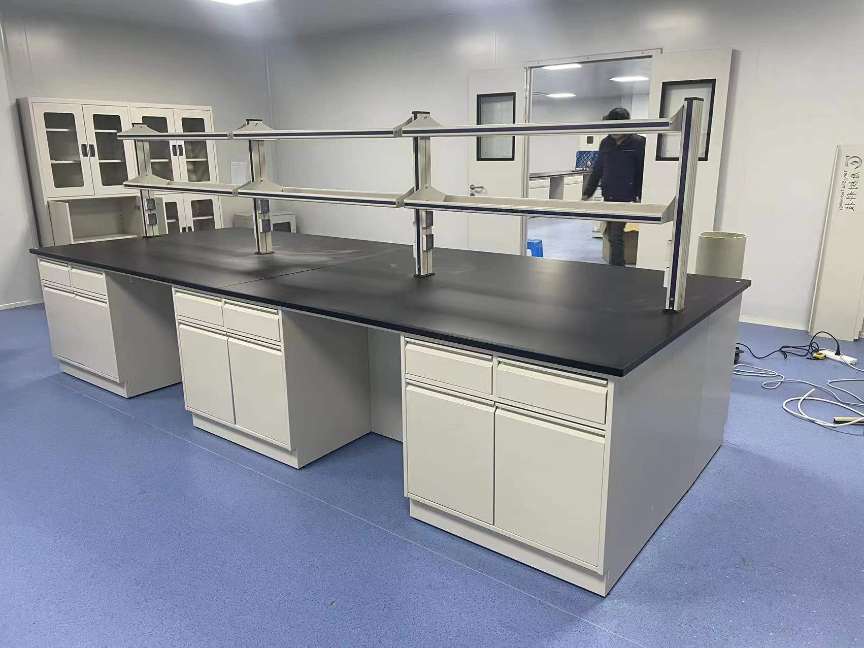 趙立堅(jiān)七問(wèn)美國(guó)：為什么滿世界建設(shè)生物實(shí)驗(yàn)室？目的是什么？